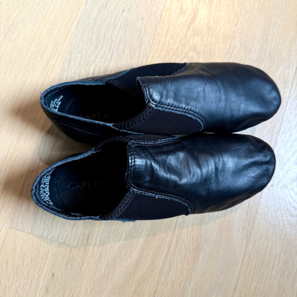 Capezio Women's E Series Jazz Slip-on Shoe